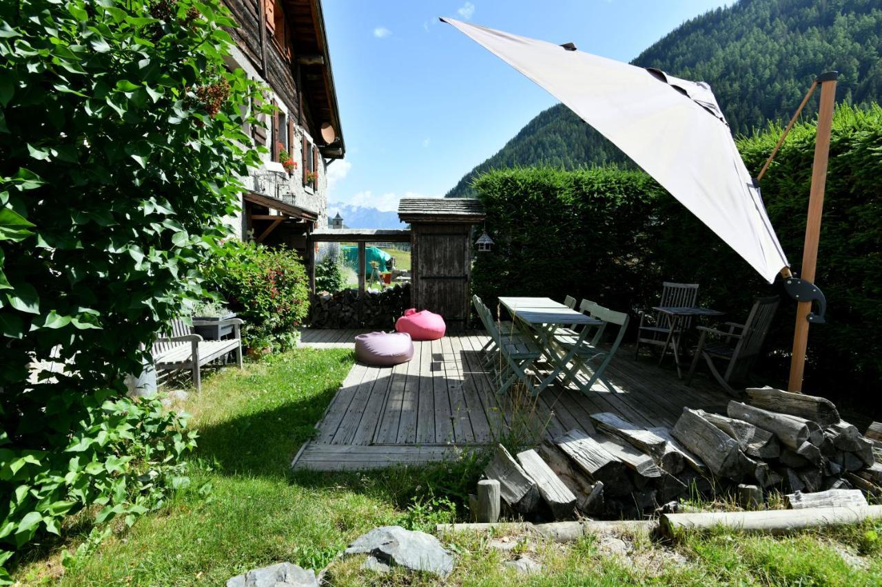 Le Vallorcin, Chalet Le Sizeray - Mont Blanc Vallorcine Bagian luar foto
